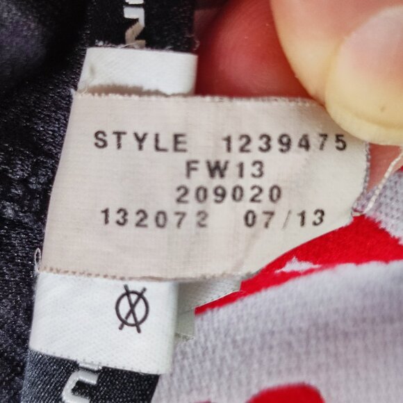 Under Armour Warm-up jogger women's size XL black red design lightweight - Picture 8 of 14